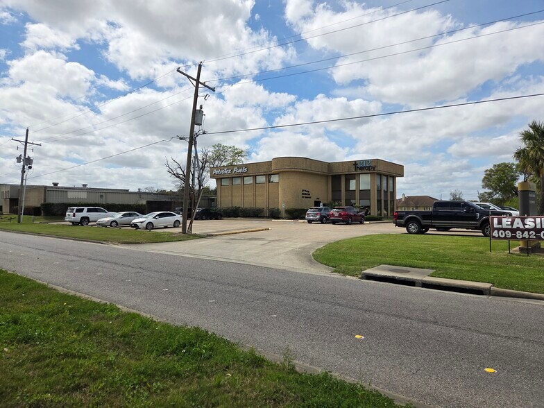 More Photos Of 1844 & 1846 Interstate 10 S, Beaumont Medical For Sale