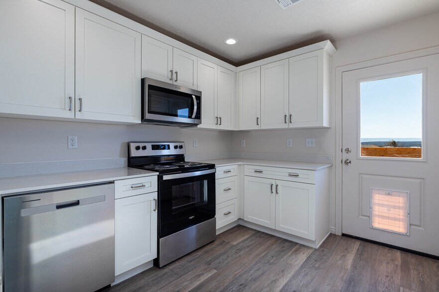 More Photos Of 5120 E Grande Vermillion Ave, Kanab Apartments For Sale