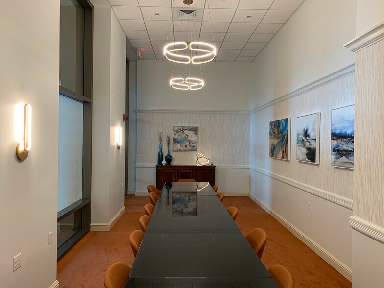 More Photos Of 555 Long Wharf Dr, New Haven Office For Lease