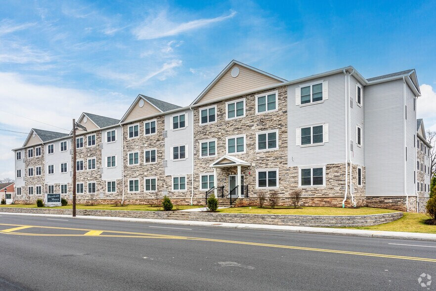Primary Photo Of 1025 Raritan Rd, Clark Apartments For Sale