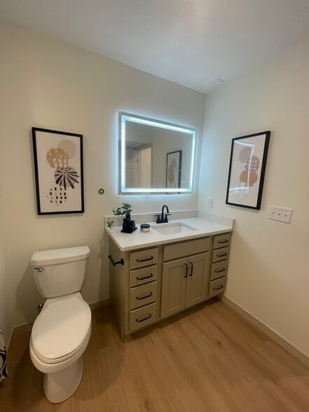 More Photos Of 814 6th St SE, Minneapolis Apartments For Sale