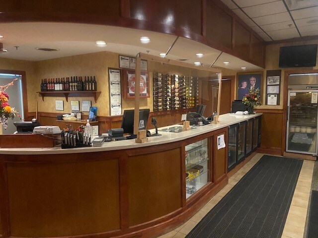 More Photos Of 2006 W Willow St, Lansing Restaurant For Sale