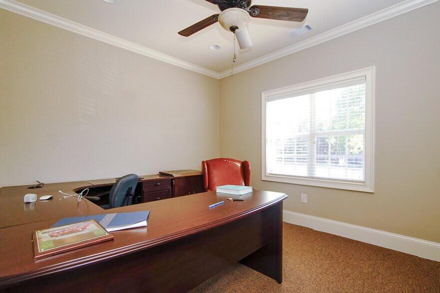 More Photos Of 3651 Mars Hill Rd, Watkinsville Office For Lease