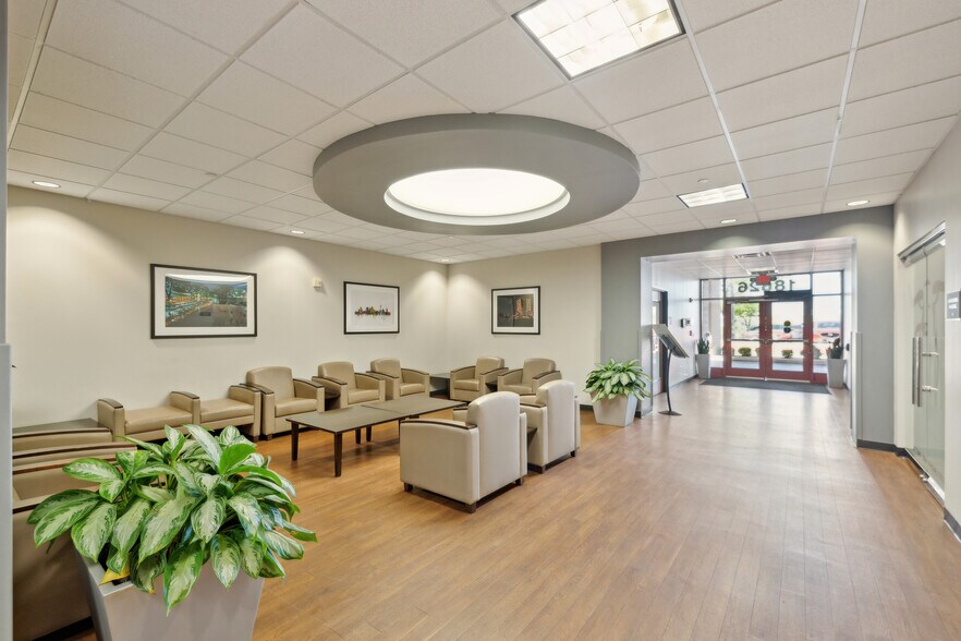 More Photos Of 18626 Hardy Oak Blvd, San Antonio Medical For Lease