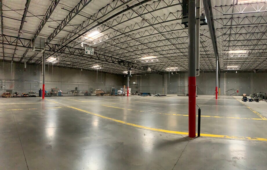 More Photos Of 1705 Texas Ave, El Paso Warehouse For Sale