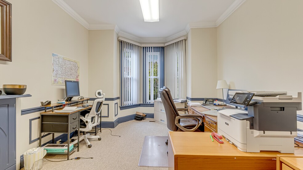 More Photos Of 207 W Broad St, Bethlehem Office For Sale