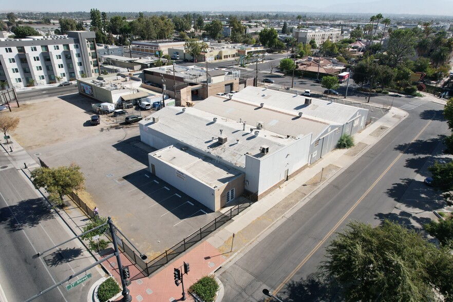 Primary Photo Of 712 17th St, Bakersfield Warehouse For Sale