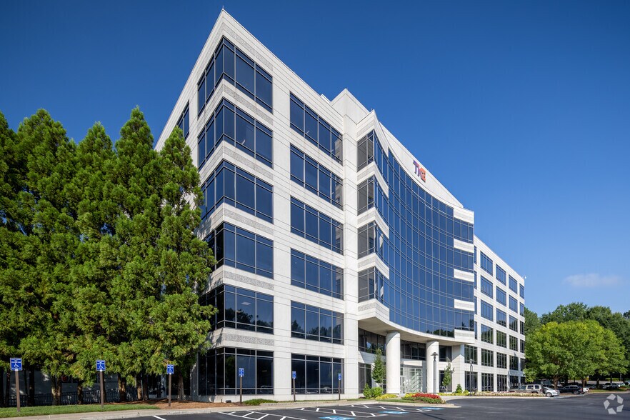 Primary Photo Of 275 Interstate North Cir SE, Atlanta Office For Lease
