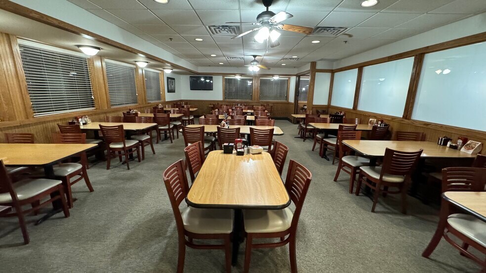 More Photos Of 1015 Club Ave, Bethlehem Unknown For Lease