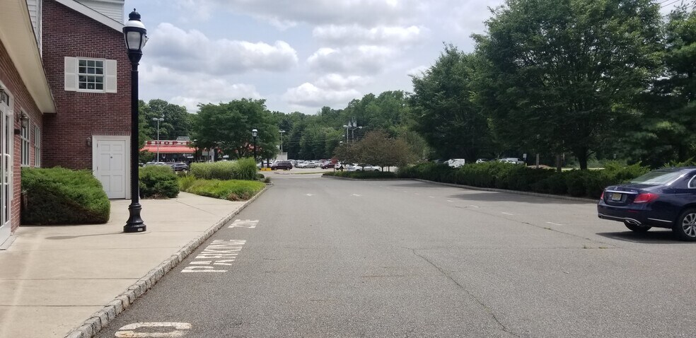 More Photos Of 551 Passaic Ave, West Caldwell Freestanding For Lease