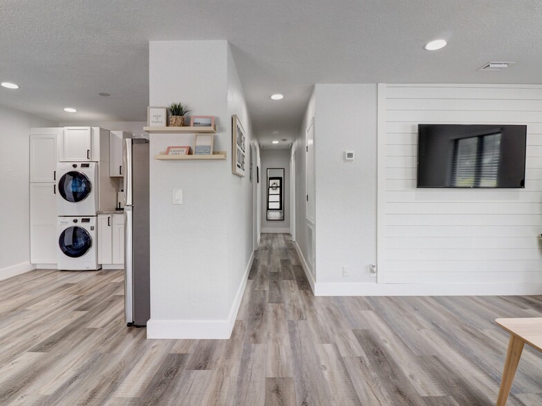 More Photos Of 1705-1709 NE 3rd Ave, Delray Beach Apartments For Sale