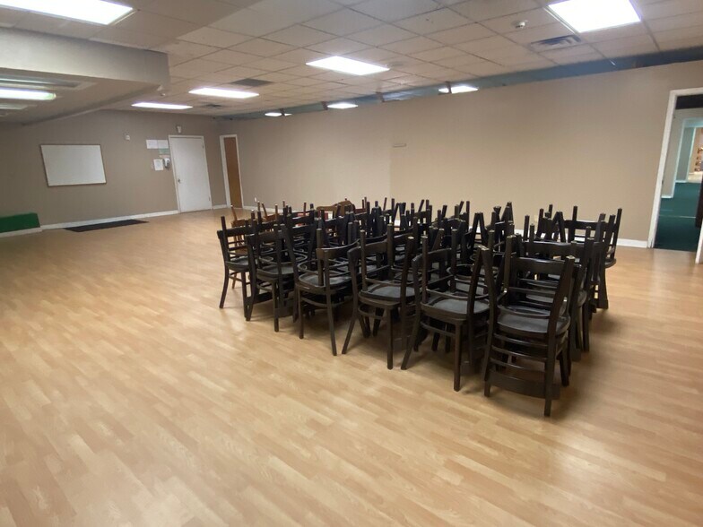 More Photos Of 111 W 5th St, Tyler Loft Creative Space For Lease