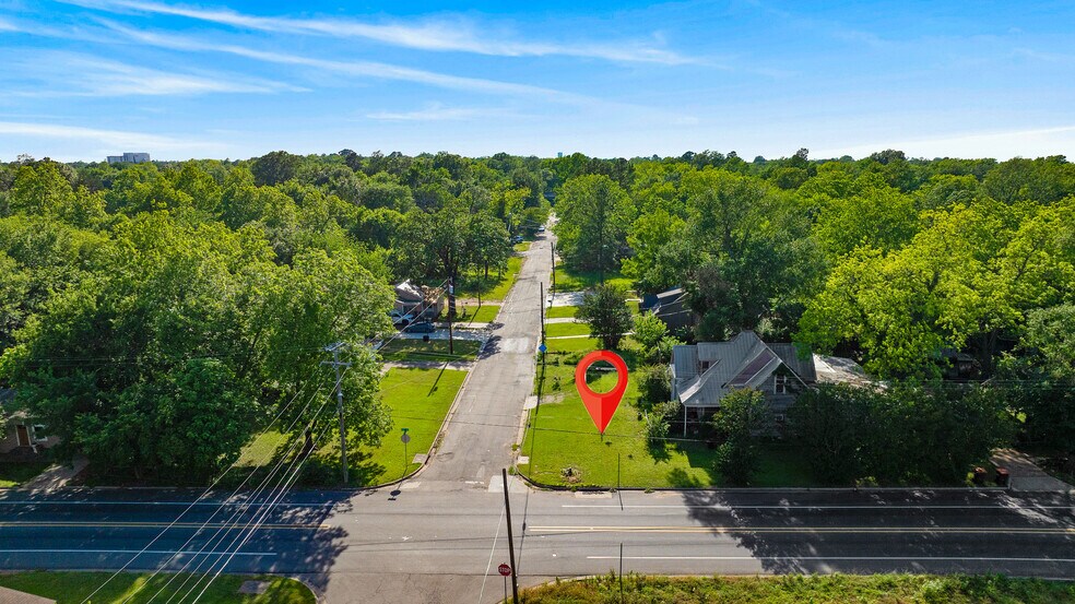 More Photos Of 1975 E Cherry St, Paris Land For Sale
