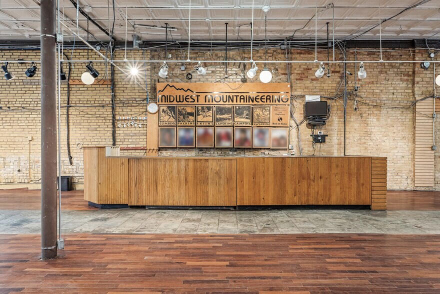 More Photos Of 309 S Cedar Ave, Minneapolis Storefront Retail Office For Sale