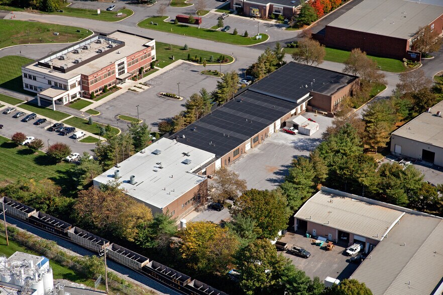 More Photos Of 4527 Metropolitan Ct, Frederick Warehouse For Lease