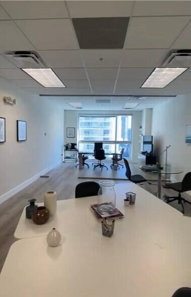 More Photos Of 175 SW 7th St, Miami Medical For Lease