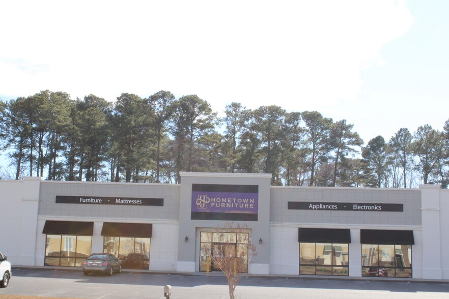 Primary Photo Of 124-A Beacon Dr, Winterville General Retail For Lease