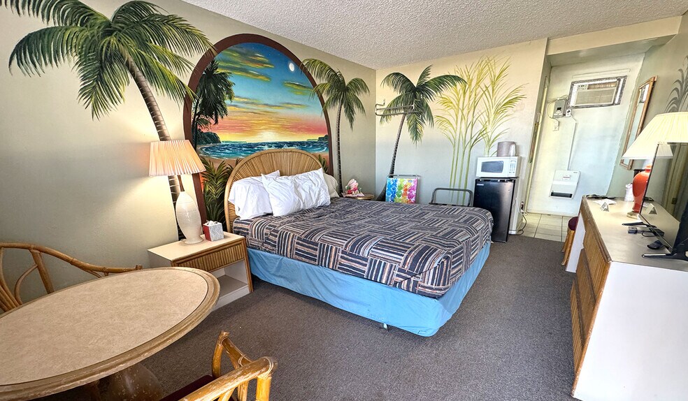 More Photos Of 21455 W I-40 Business, Seligman Hotel For Sale