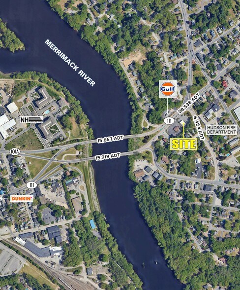 More Photos Of 16 Chase St, Hudson Convenience Store For Lease