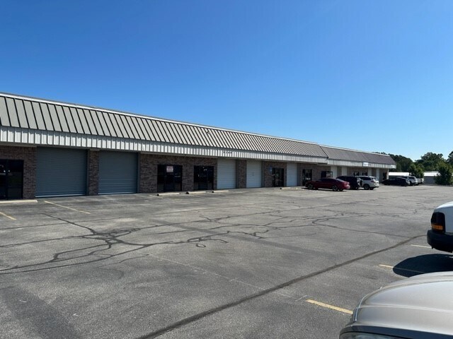 More Photos Of 5322-5478 Bleaux Ave, Springdale Unknown For Lease