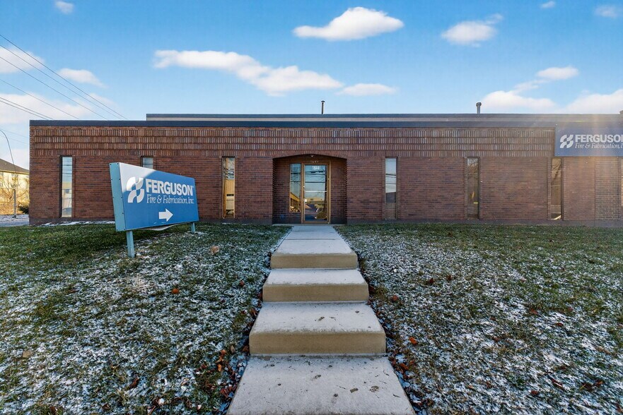 More Photos Of 1632-1644 Clara St, Columbus Warehouse For Lease