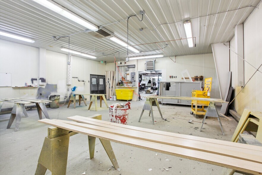 More Photos Of 711 S Bowen St, Longmont Warehouse For Lease