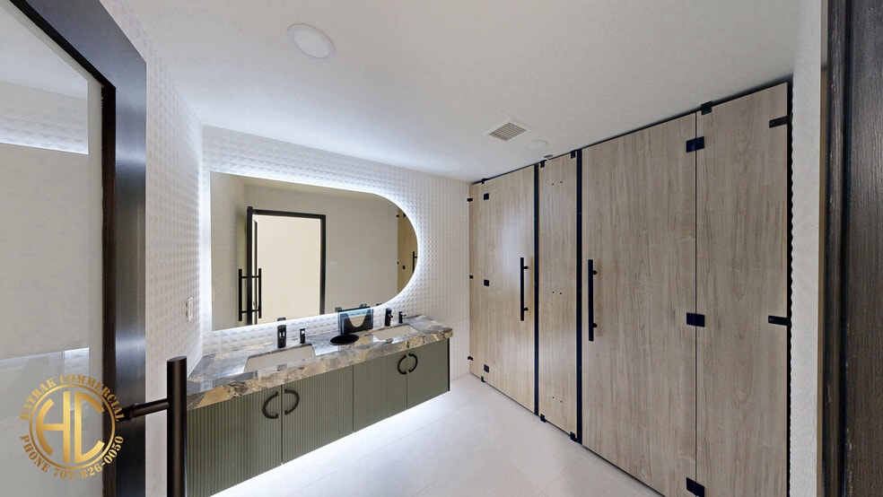 More Photos Of 626 S 3rd St, Las Vegas Office For Lease