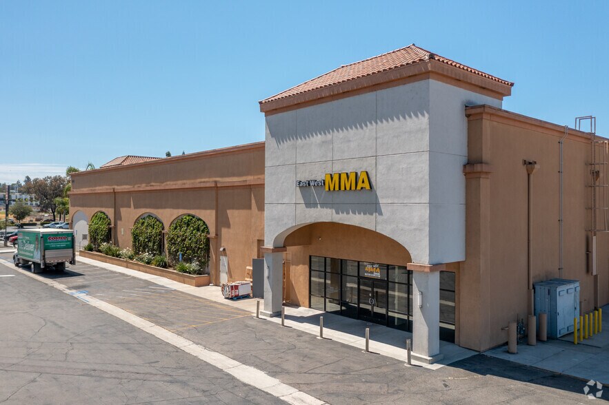 More Photos Of 1348-1366 W Valley Pky, Escondido Unknown For Lease