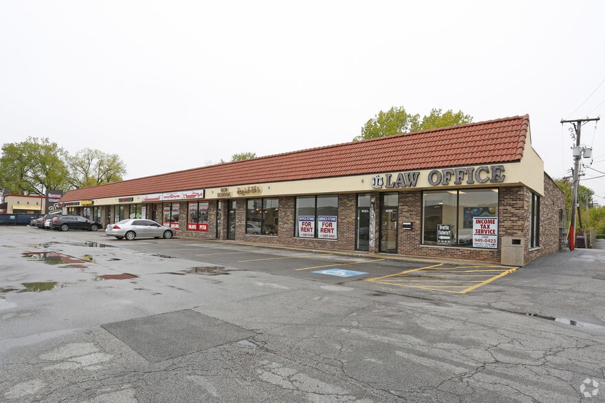Primary Photo Of 10320-10338 S Harlem Ave, Palos Hills Unknown For Lease