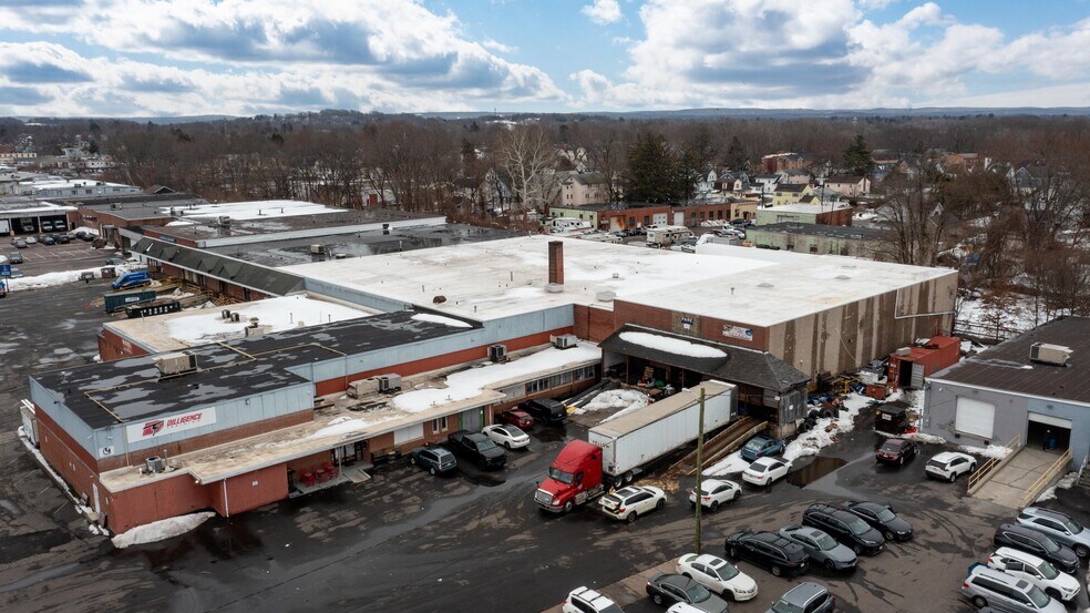 More Photos Of 263-275 Park Ave, East Hartford Warehouse For Lease