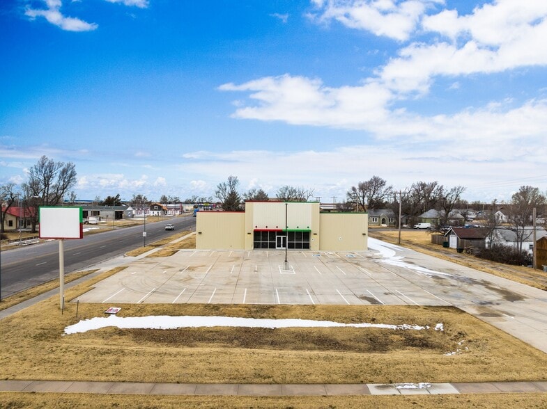 More Photos Of 312 W Carthage St, Meade Freestanding For Sale