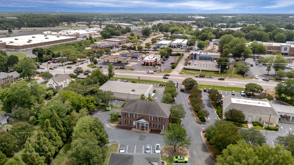 More Photos Of 634 Fairview Rd, Simpsonville Medical For Lease