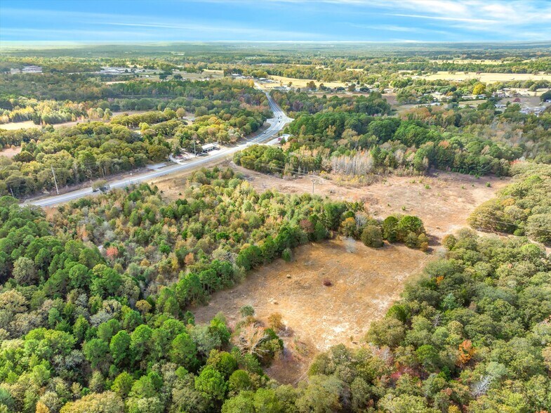 More Photos Of 700 NW Loop 564, Mineola Flex For Sale