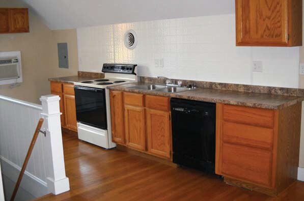 More Photos Of 1049 First Capitol Dr, Saint Charles Freestanding For Lease