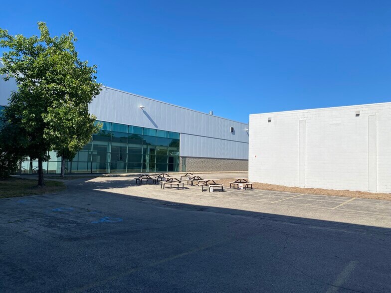 More Photos Of 100 Harbor Dr, Charlevoix Manufacturing For Lease