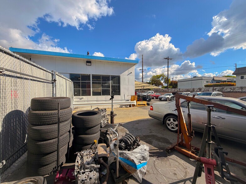 More Photos Of 1780 Clark Ave, Long Beach Auto Repair For Sale