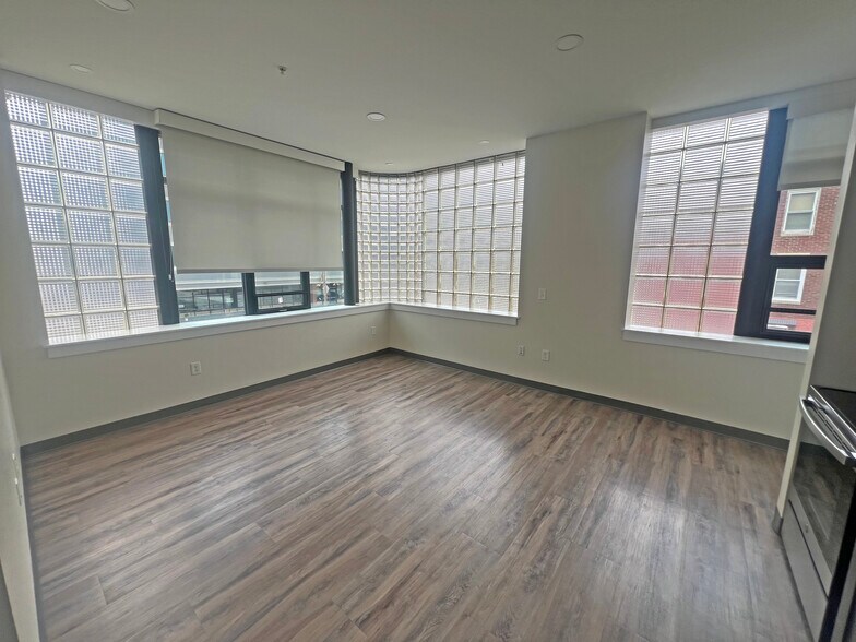 More Photos Of 1211-1217 Elm St, Manchester Apartments For Sale