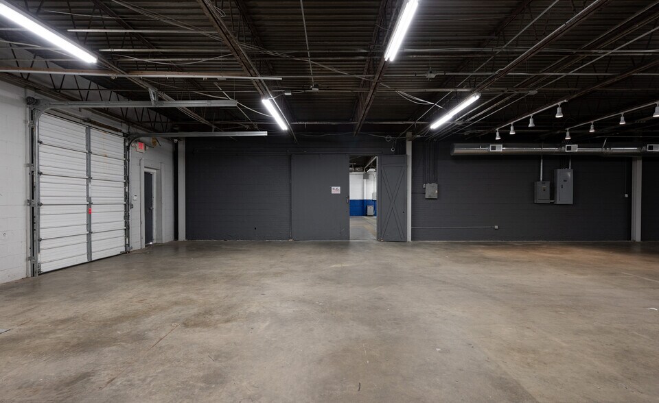 More Photos Of 1941 Haw River Hopedale Rd, Burlington Warehouse For Sale