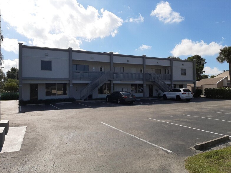 Primary Photo Of 1930 Park Meadows Dr, Fort Myers Office For Lease