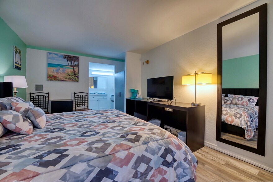 More Photos Of 107 Anastasia Blvd, Saint Augustine Hotel For Sale