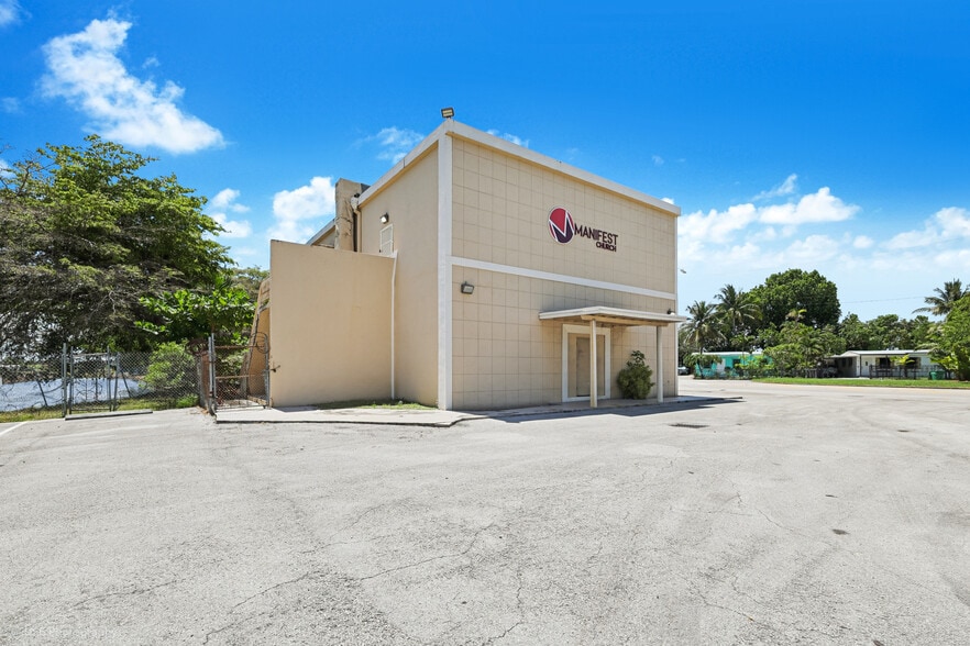 More Photos Of 680 Superior St, Opa-locka Lodge Meeting Hall For Sale