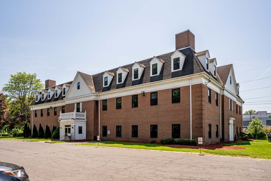 More Photos Of 30 Jordan Ln, Wethersfield Office For Sale