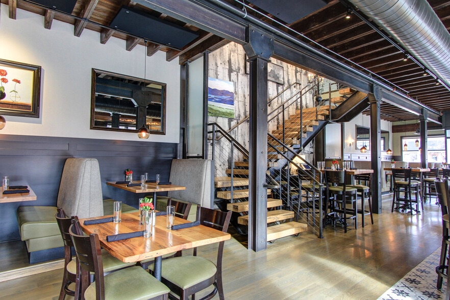 More Photos Of 121 E 2nd Ave, Niwot Restaurant For Lease