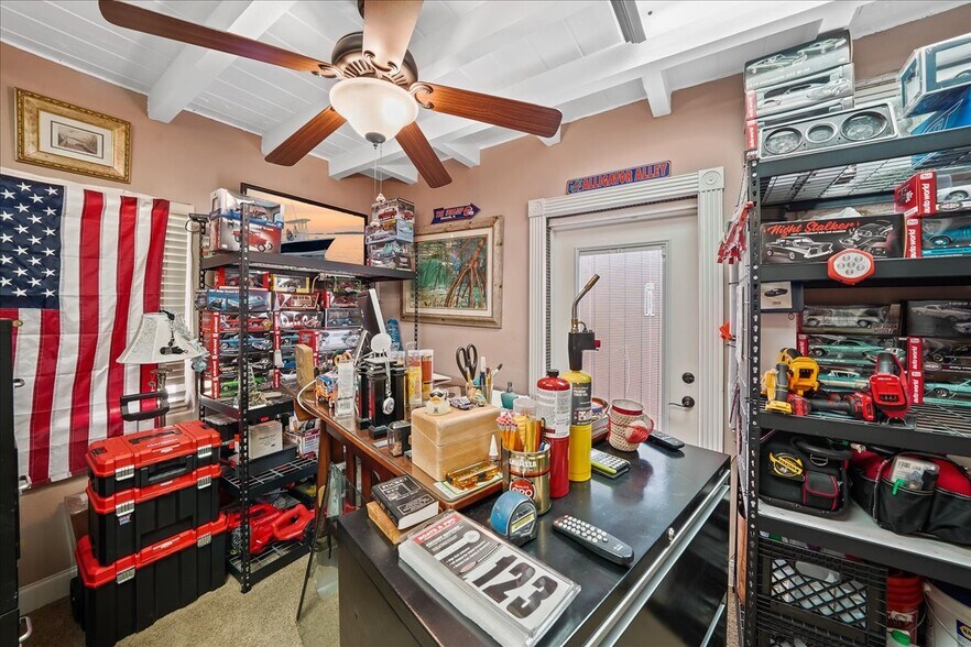 More Photos Of 342 N Orlando Ave, Cocoa Beach Light Manufacturing For Sale