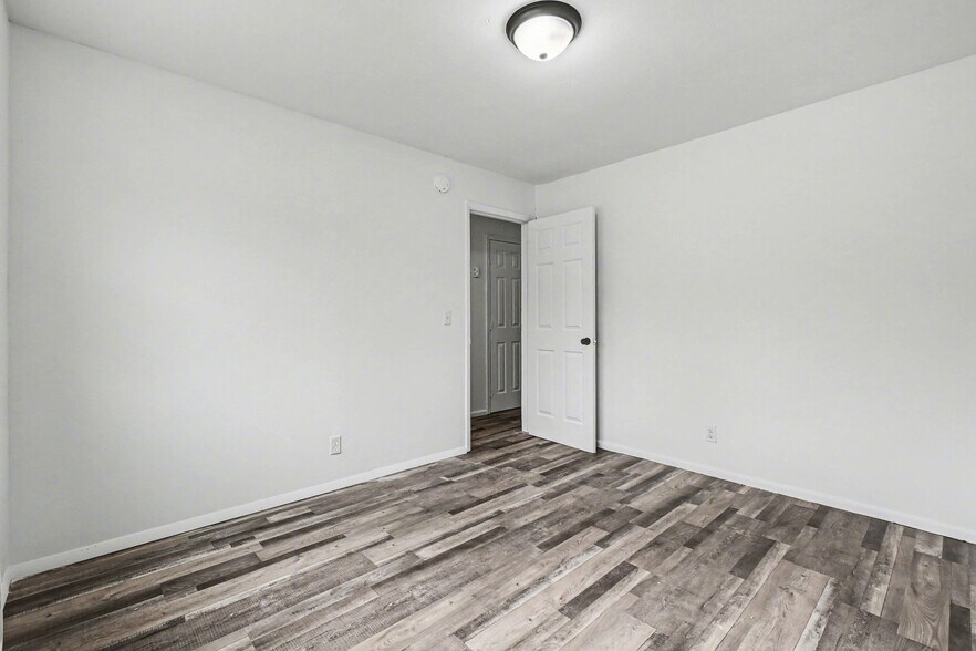 More Photos Of 4501 Lafayette Ave, Omaha Apartments For Sale