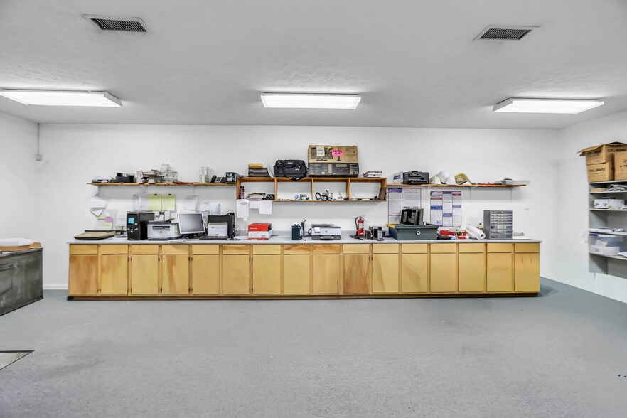 More Photos Of 5 Industrial Park Dr, Hendersonville Freestanding For Sale