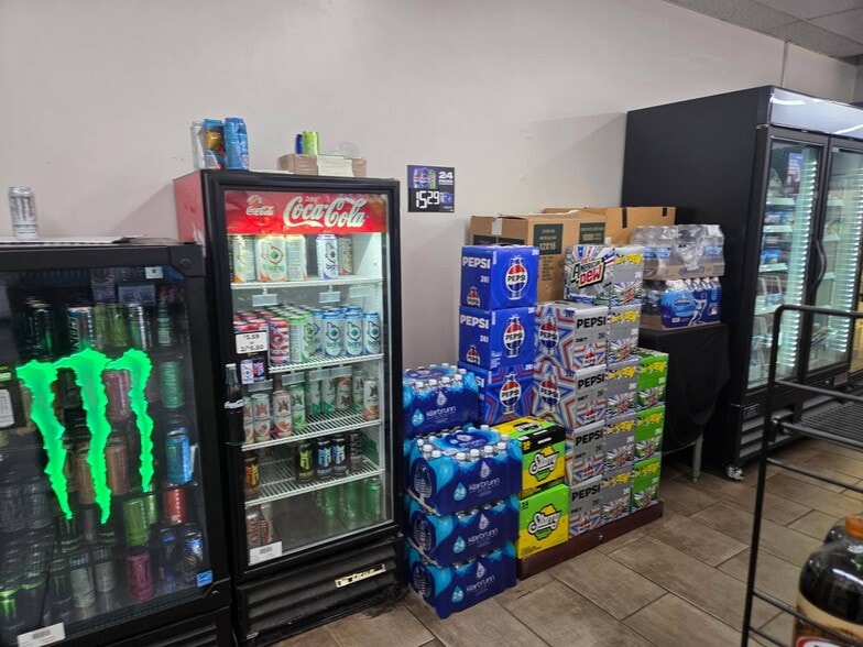 More Photos Of 19 Main Ave, Gaylord General Retail For Sale