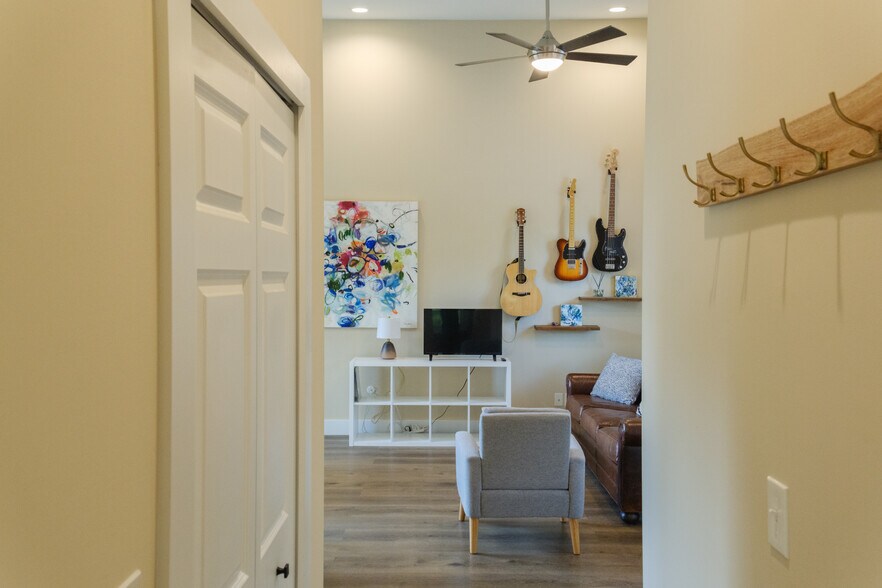 More Photos Of 14 Red Maple Dr, Weaverville Multifamily For Sale