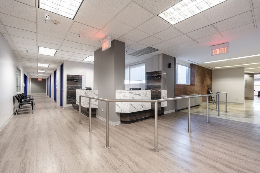 More Photos Of 10719-10721 Rue Lajeunesse, Montréal Office For Lease