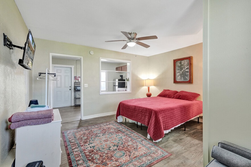 More Photos Of , Moore Haven Multifamily For Sale
